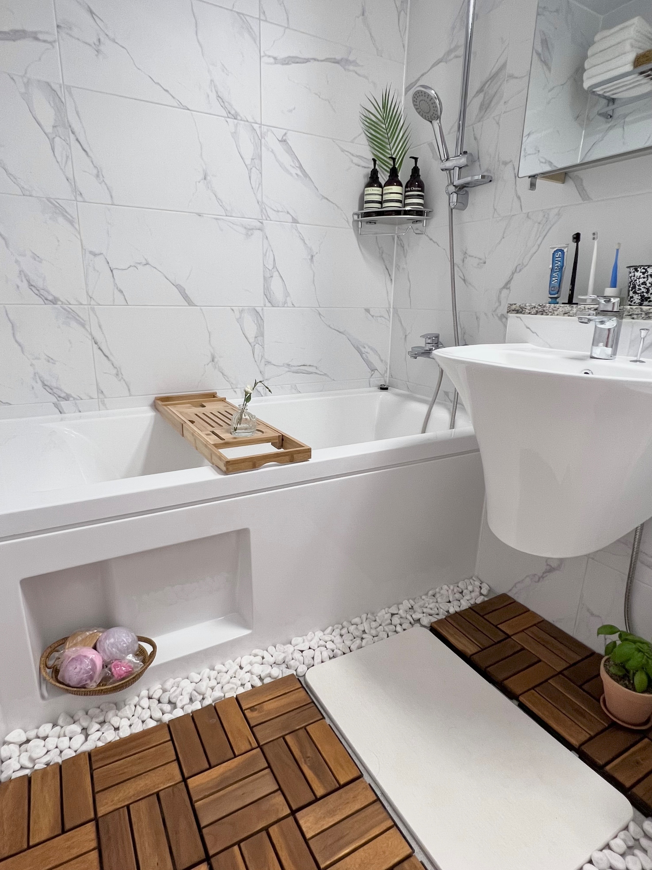 Classic Quick-Dry Diatomite Bath Mat user photo
