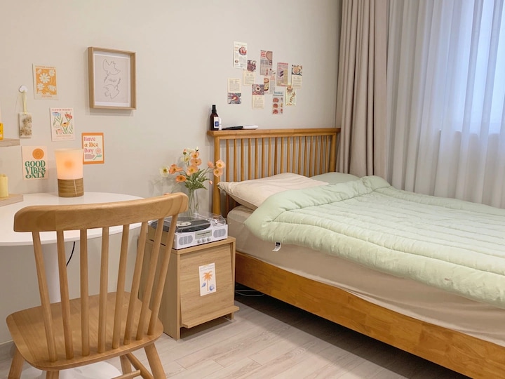 Wooden Bedside Table with Front Magazine Rack user photo