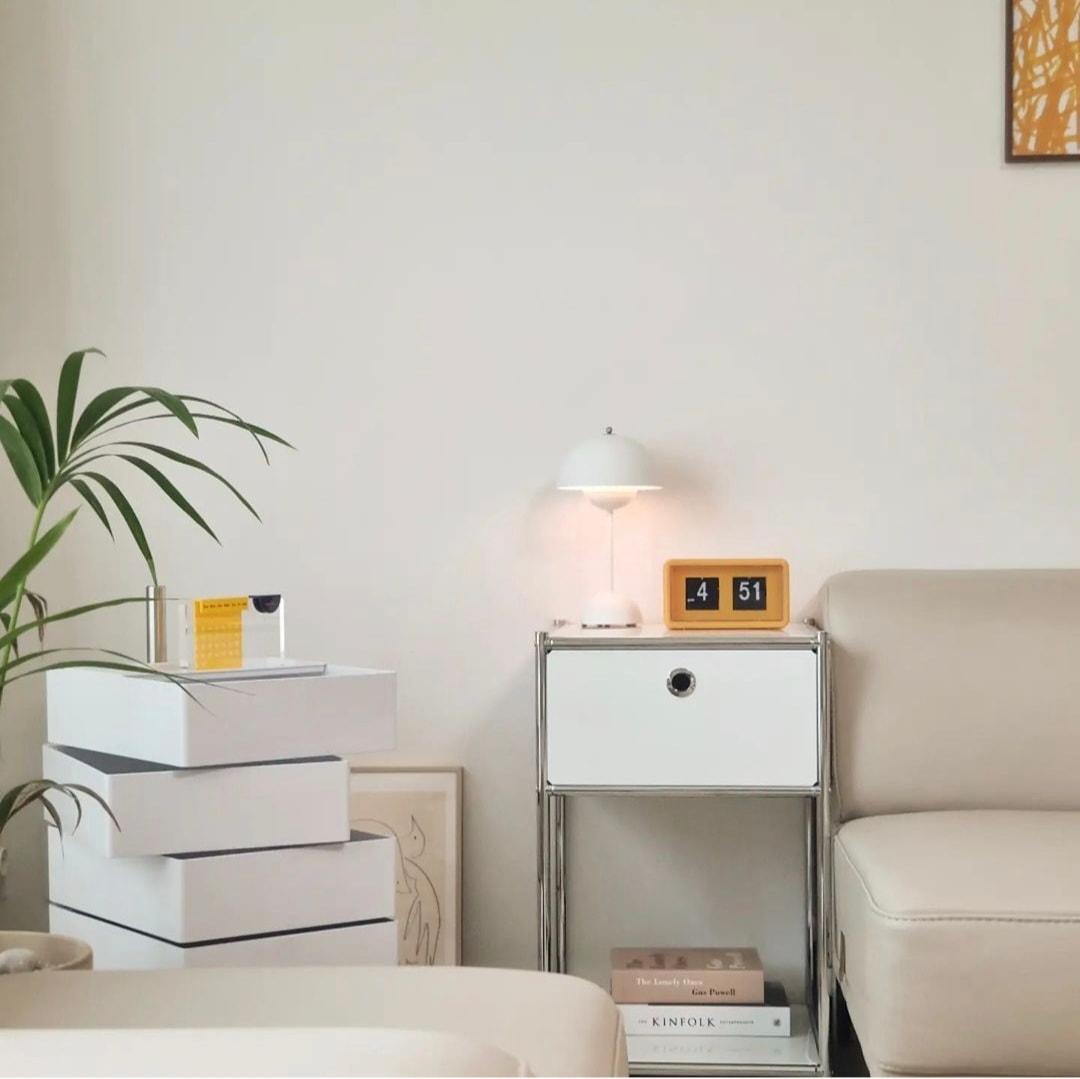 Retro Yellow Acrylic Desk Calendar user photo