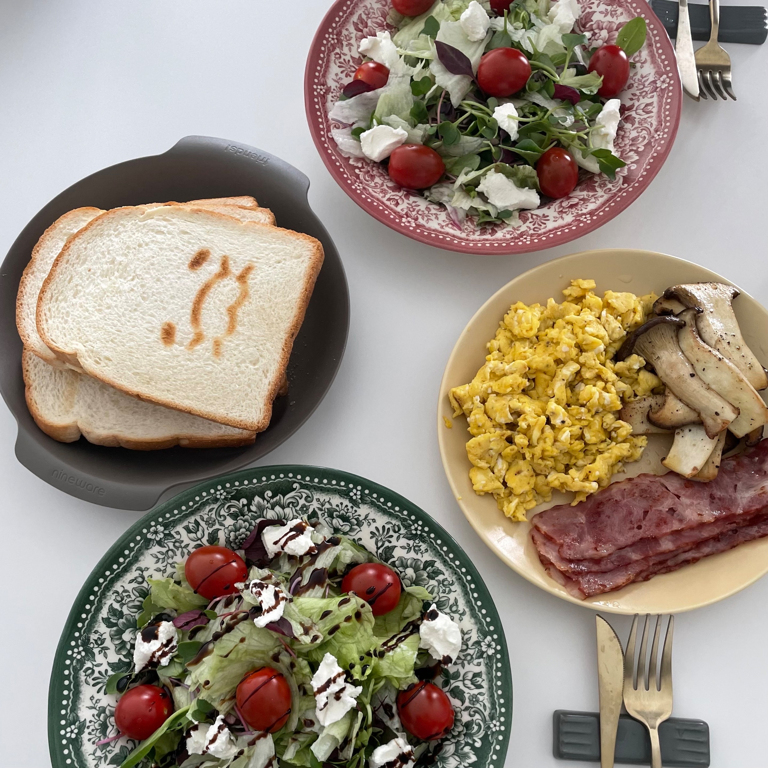 Mild Matte Dinnerware Set for 2 (9-Piece) user photo