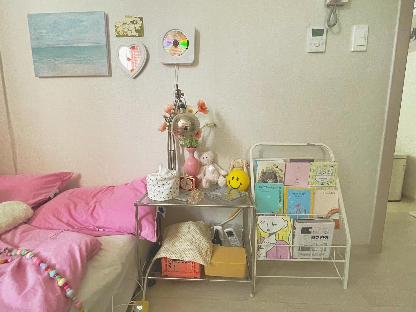 Soft Apple Blend Comforter & Pillow Set user photo