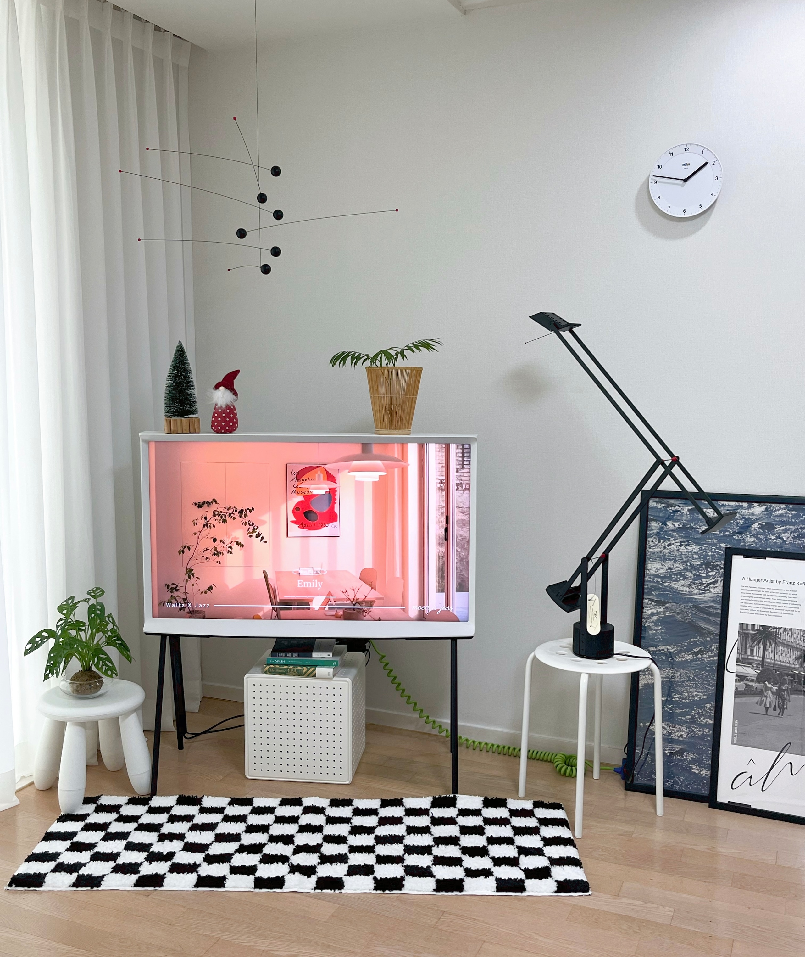 Pegboard Cable-Hiding Storage Cube user photo