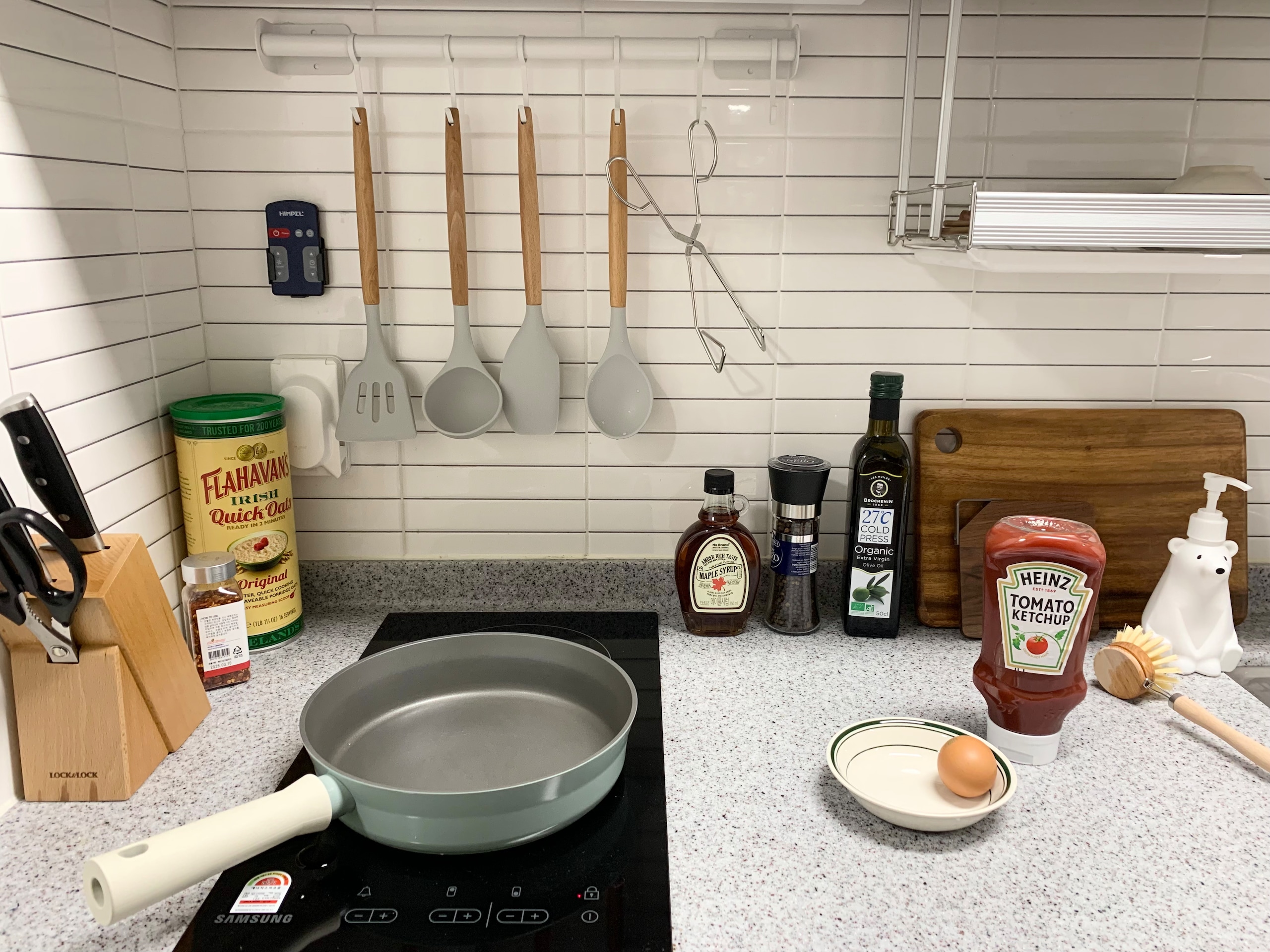 5-Piece Wood & Silicone Kitchen Utensil Set user photo