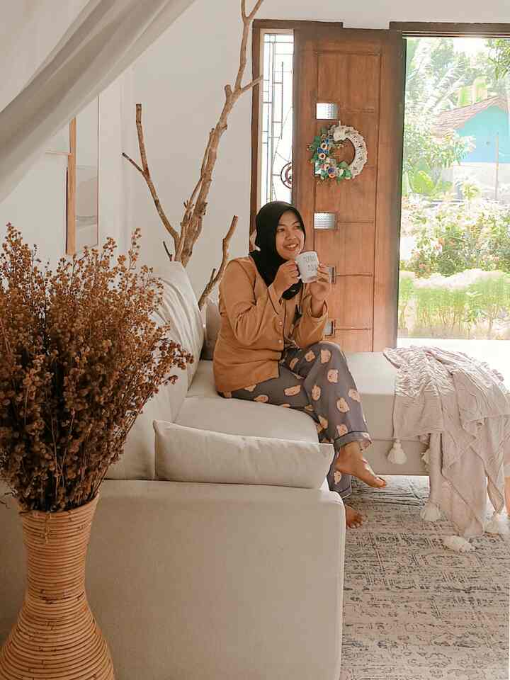 Dekorasi Rustic di Rumah Mungil 1 Lantai