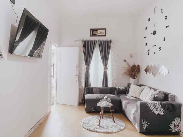 Kisah Rumah Pertama Penuh Liku