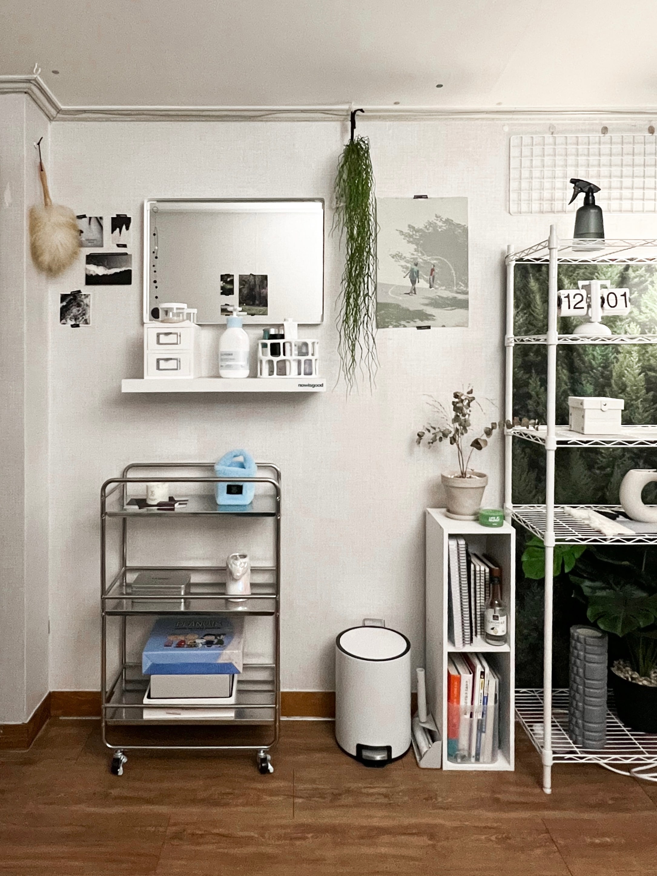 Slim Rolling Metal Storage Cart user photo