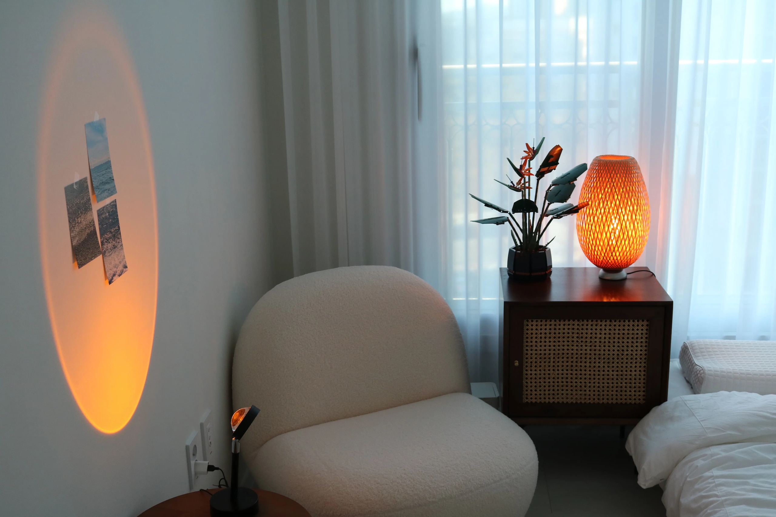 Round Wood Side Table with Built-in Bookshelf user photo