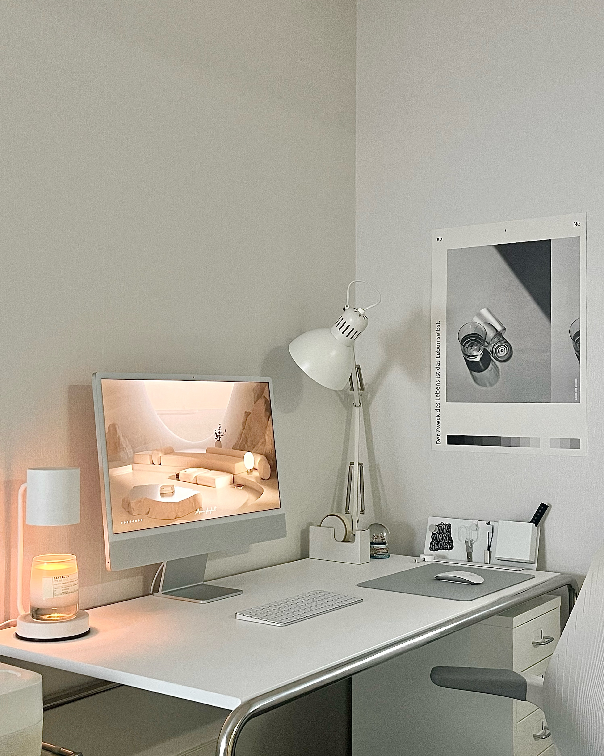 Minimalist Candle Warmer Lamp user photo