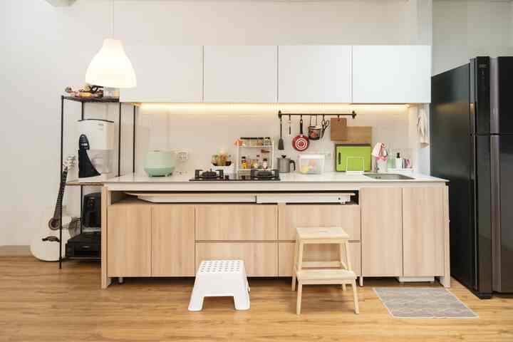 Dapur Multifungsi di Rumah Pasangan Seniman