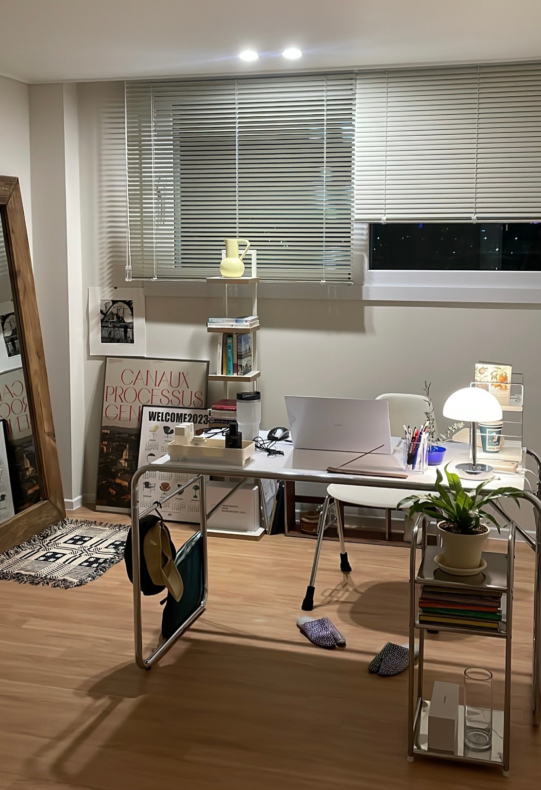 Slim 5-Tier Book Tower user photo
