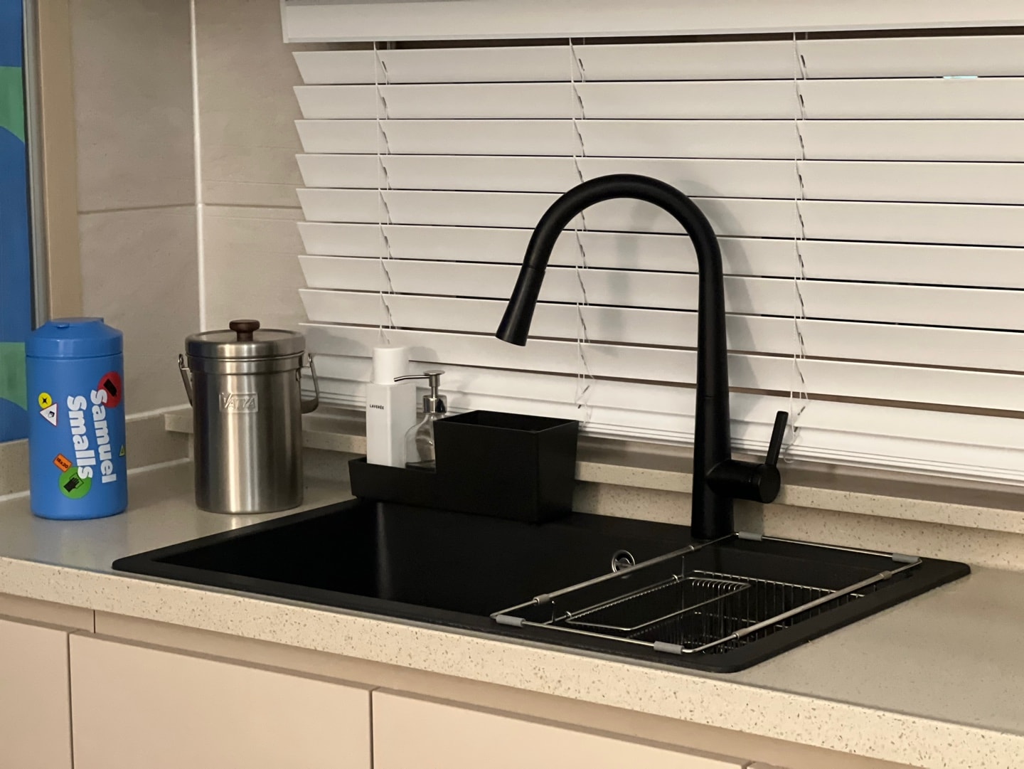 Adjustable Stainless Steel Dish Drying Rack user photo