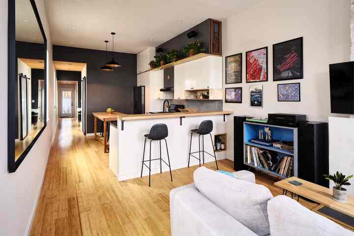 Inside a 1100 sq ft treehouse-esque home in New Orleans