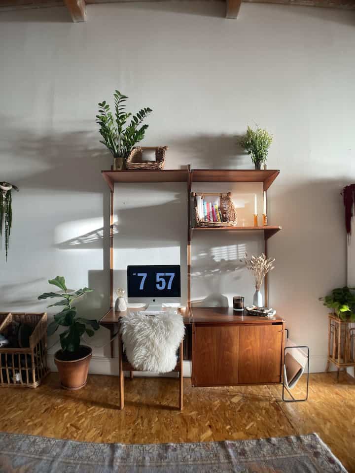 Inside a thrifted vintage 750 sq ft haven