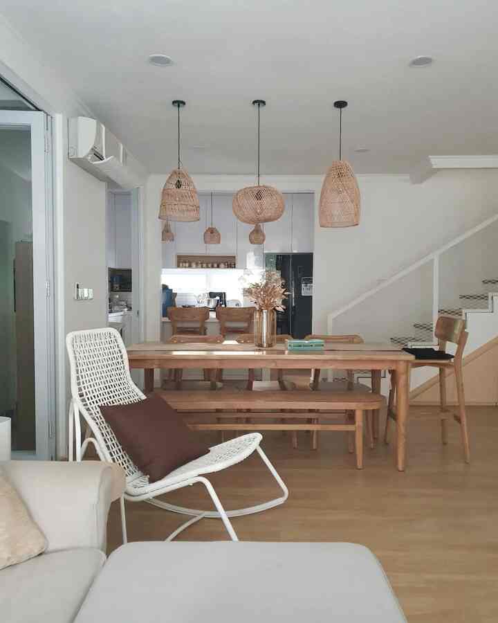 Rumah Putih Japandi dengan Rooftop