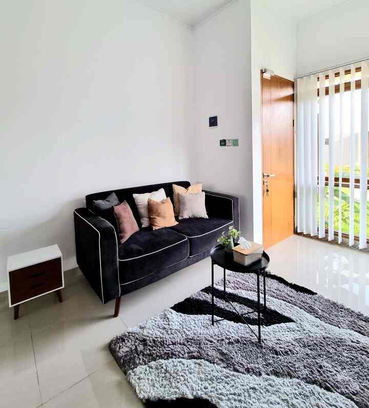 Rumah Kami Bareng 3 Anak Bulu