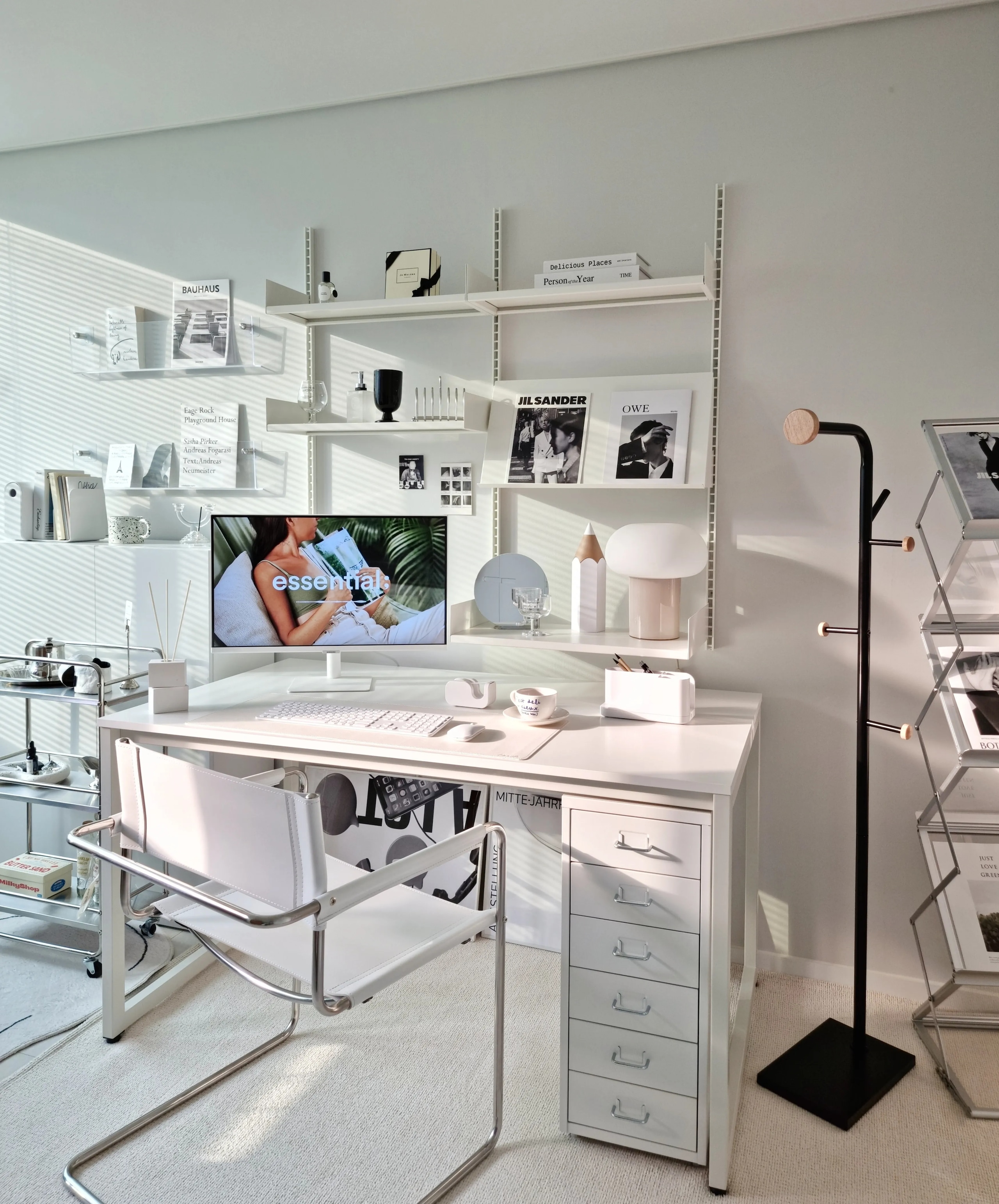Multi-Purpose Clothing Rack user photo