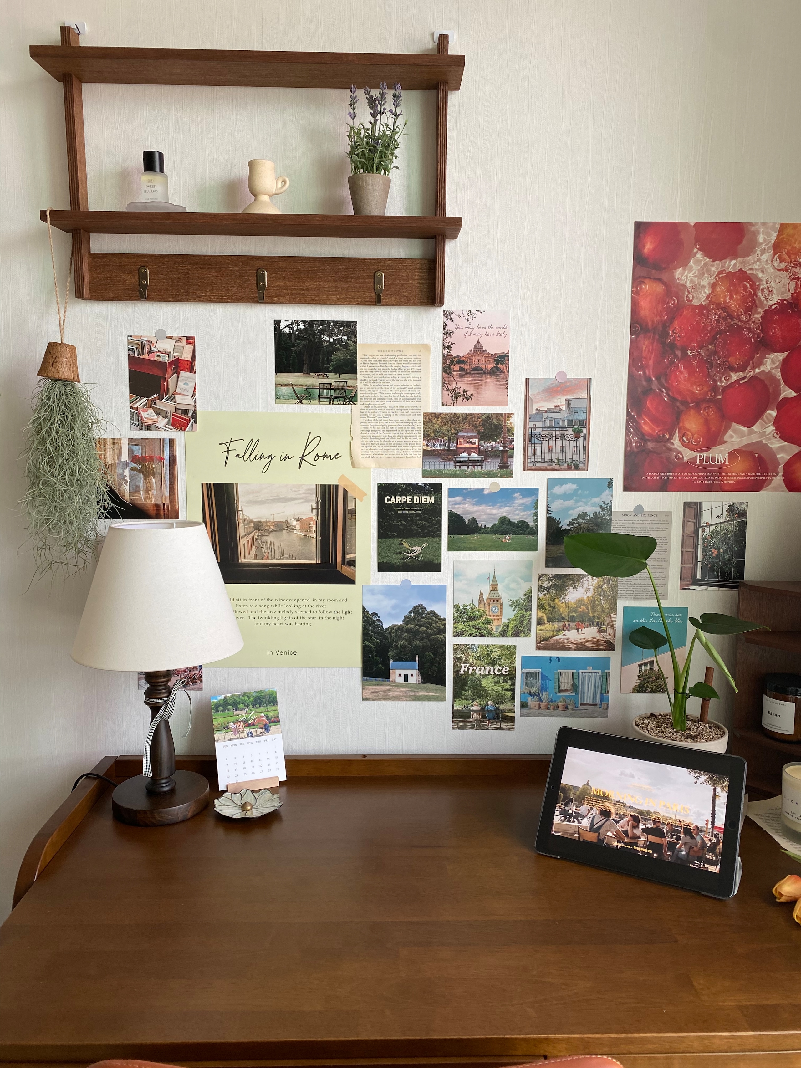 2027 Mini Desk Calendar with Wood Stand user photo
