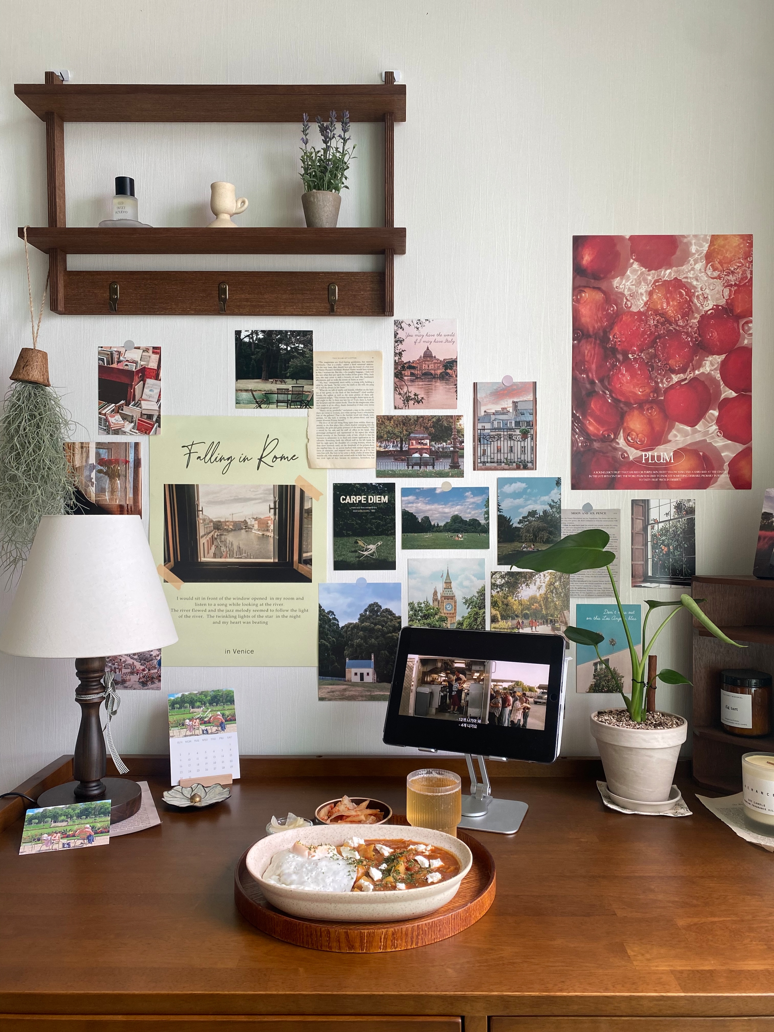2027 Mini Desk Calendar with Wood Stand user photo