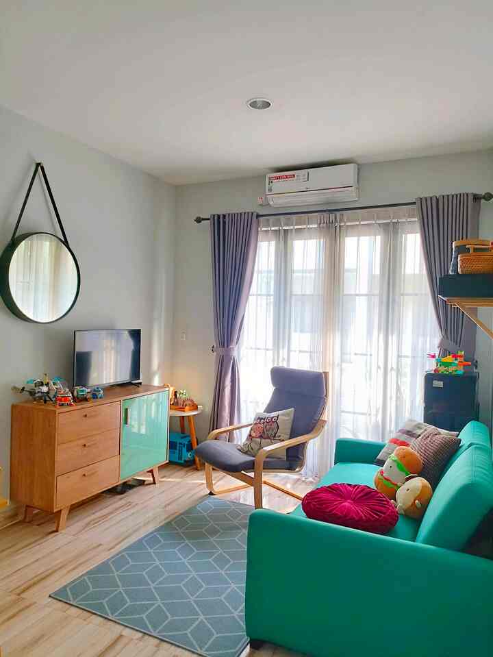 Rumah Mini Dekat Stasiun KRL