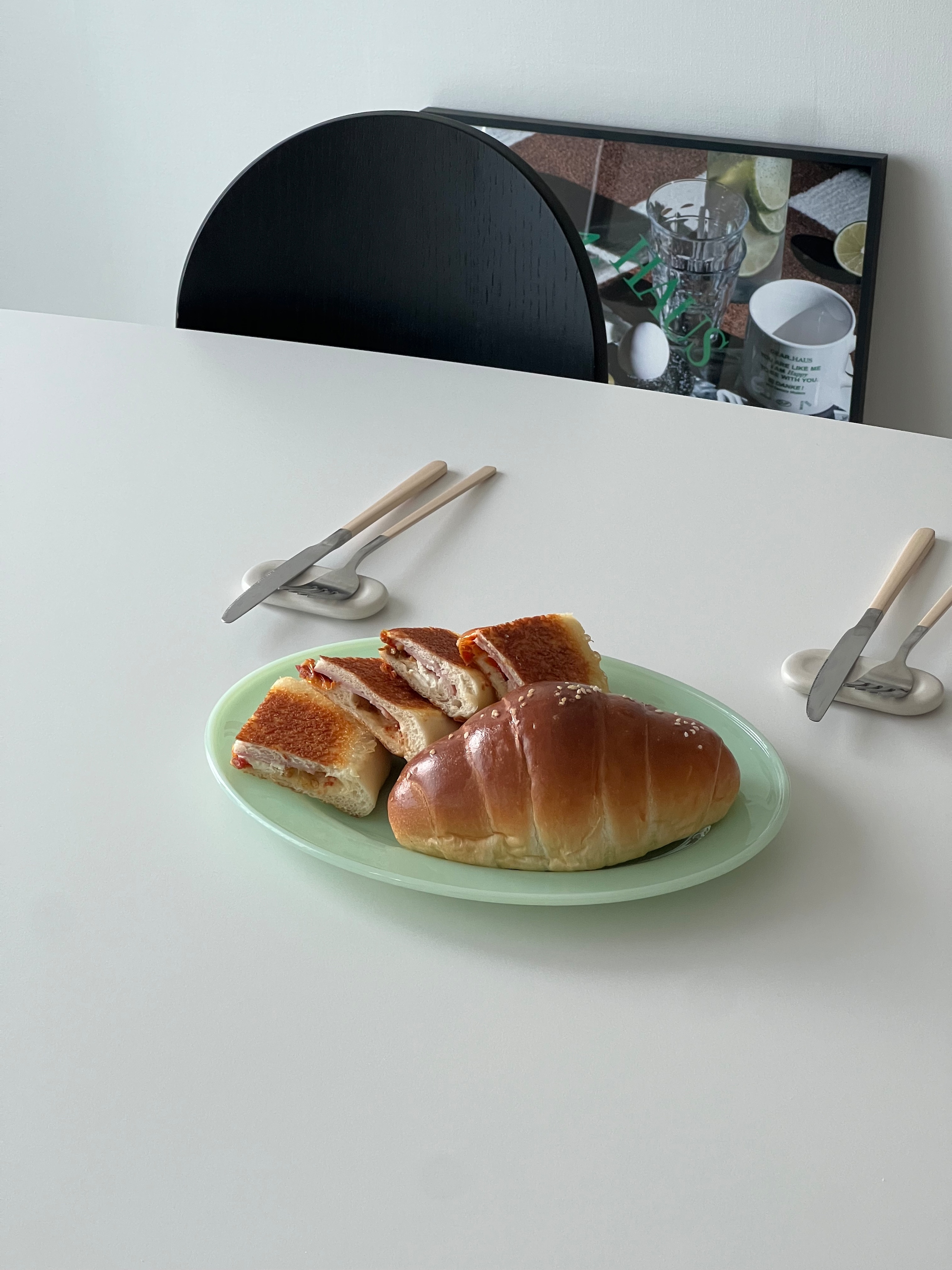 Seoul Minimalist Matte Fork & Knife Set for 4 (8-Piece) user photo