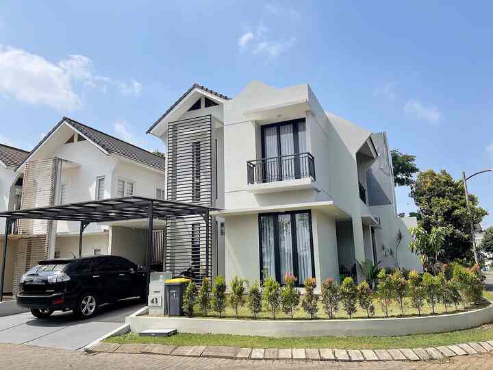 Membangun Rumah Pertama Penuh Drama