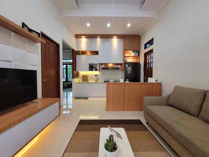 Rumah Tropis Keluarga Lemon