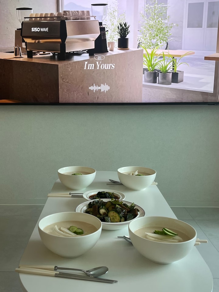 Syracuse Maple Plate and Bowl Set for 2 (15 Piece) user photo