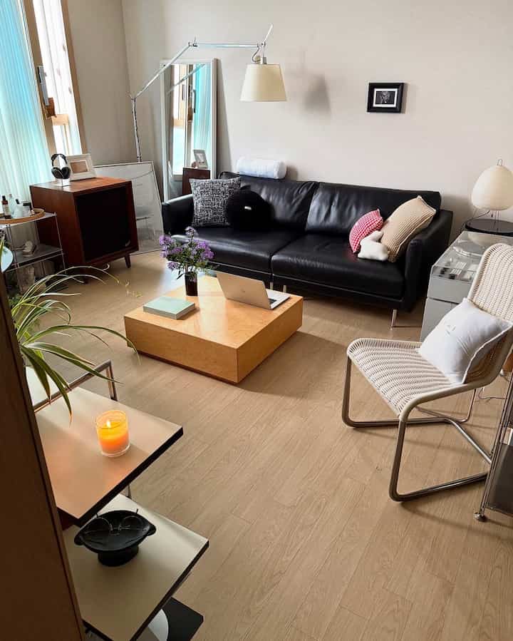 🇰🇷 2LDK｜ブラックの家具を主役に立てたおうちで二人暮らし