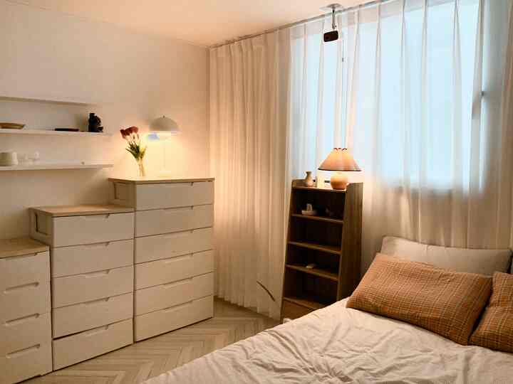 Hotel Room ホワイト シフォン カーテン［2種・5サイズ］を使ったコーディネート 2