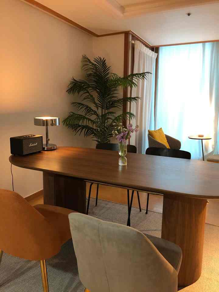 체리색 몰딩의 아파트 비포 애프터 사진은 blog.naver.com/ea_seoul 에서 확인 가능하세요🙃