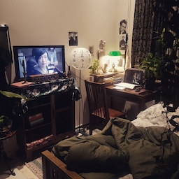 일주일 뒤 안녕할 공간을 위해 열심히 기록하는 중이다.
새벽에 보는 심야식당