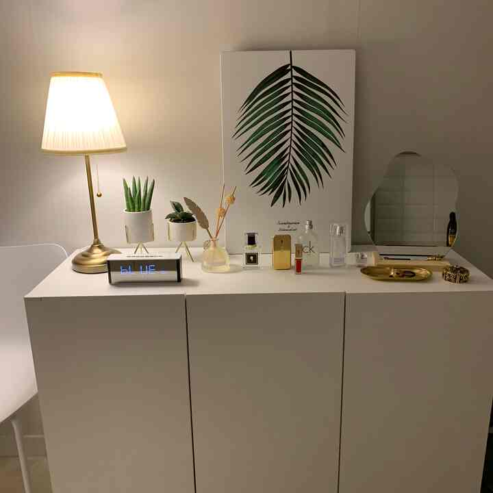 Tagged posts featuring Gold Round Tray  3