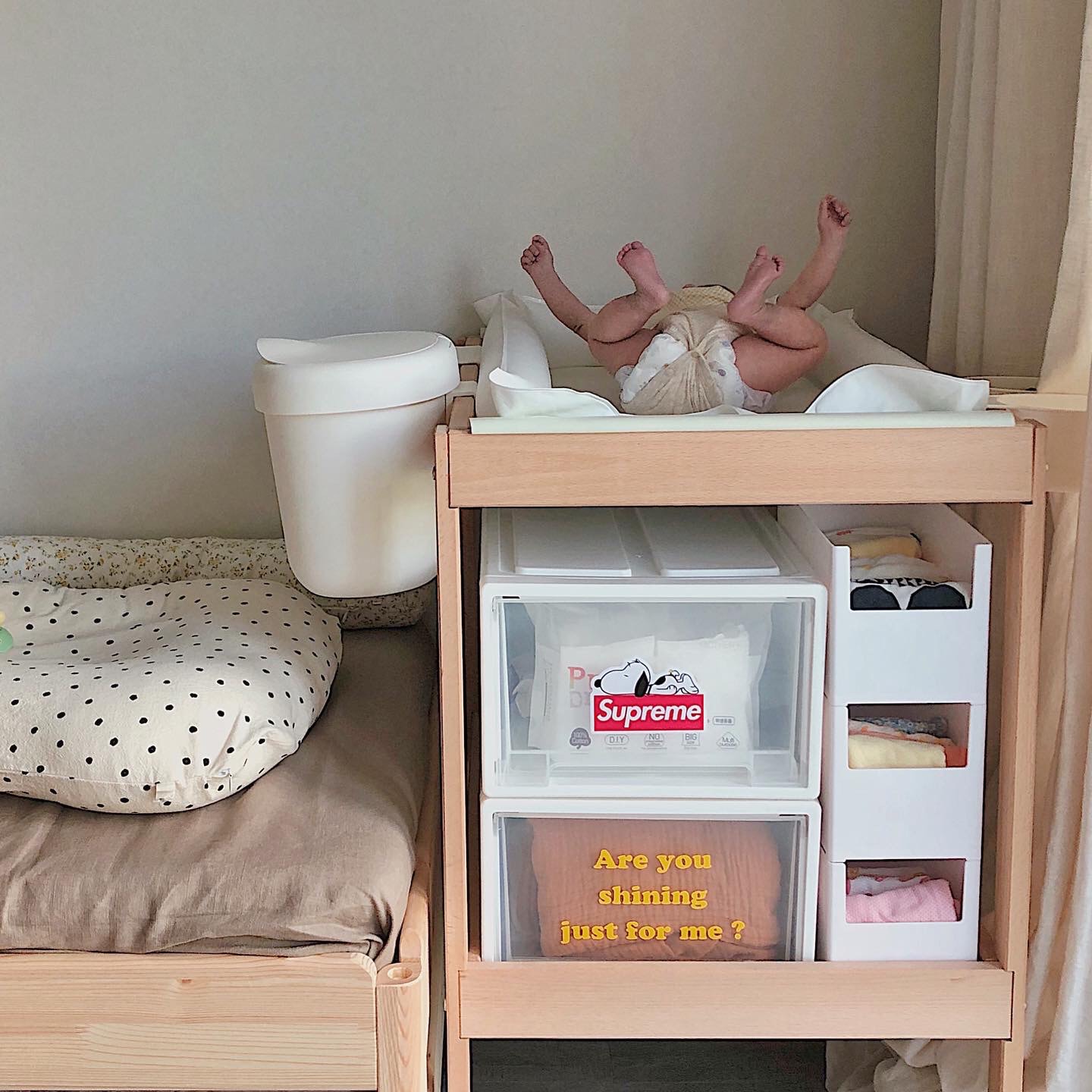 SNIGLAR スニーグラル おむつ替え台 SNIGLAR Changing table, beech, white, 28 3/8x20 7/8