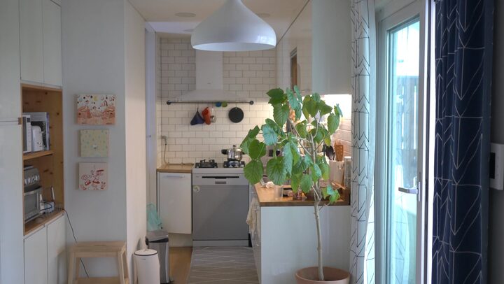 short form carousel card thumbnail