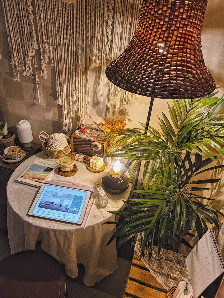 short form carousel card thumbnail