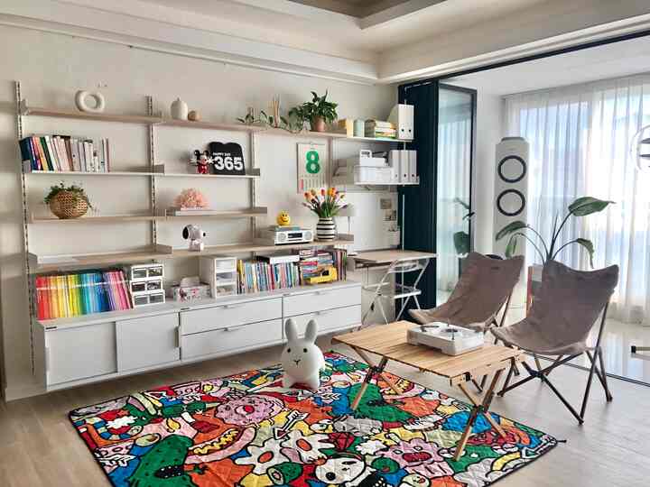 Natural-toned living room featuring wall shelves and folding camping chairs, creating a bright, cozy space