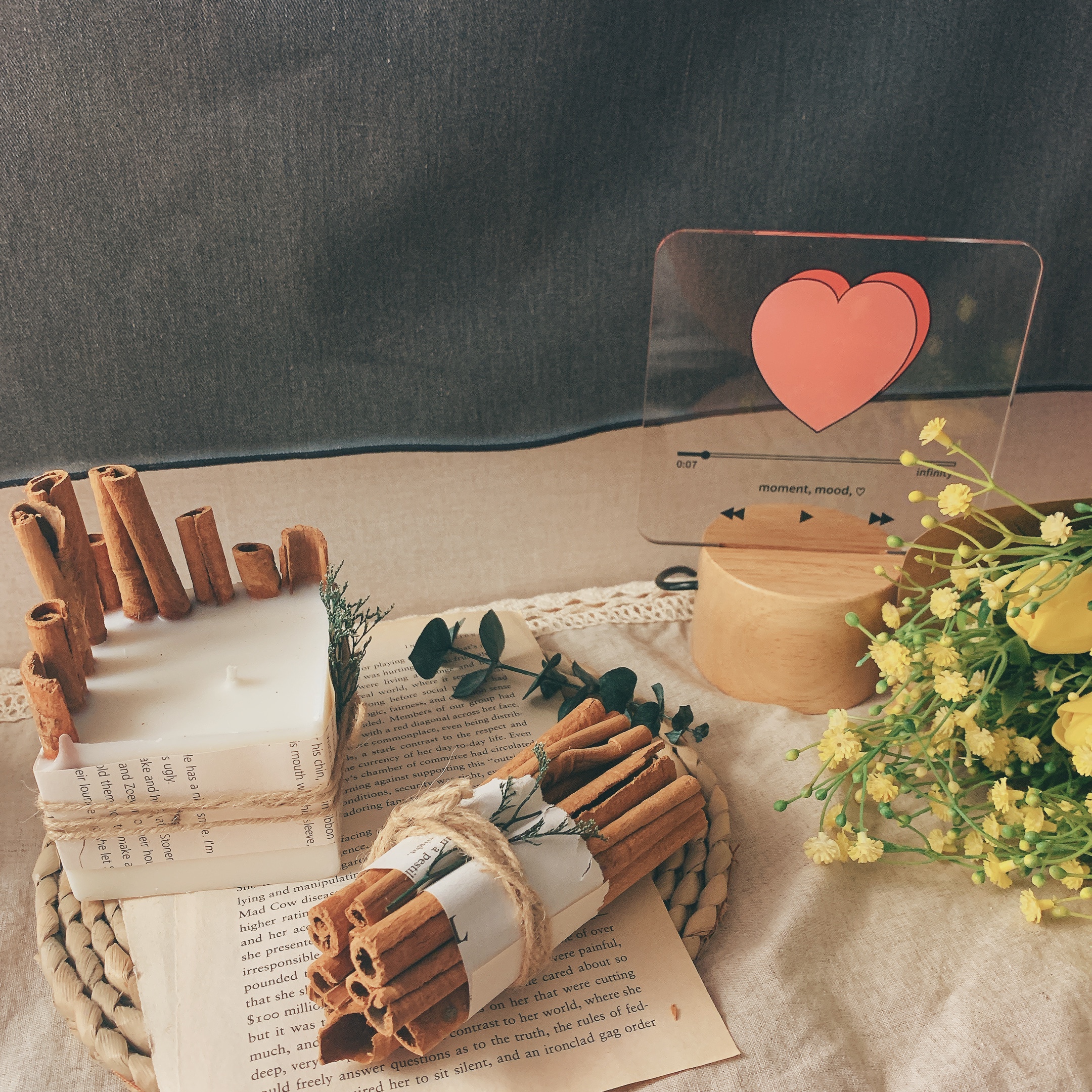 Scented Cinnamon Candle & Decor Set user photo