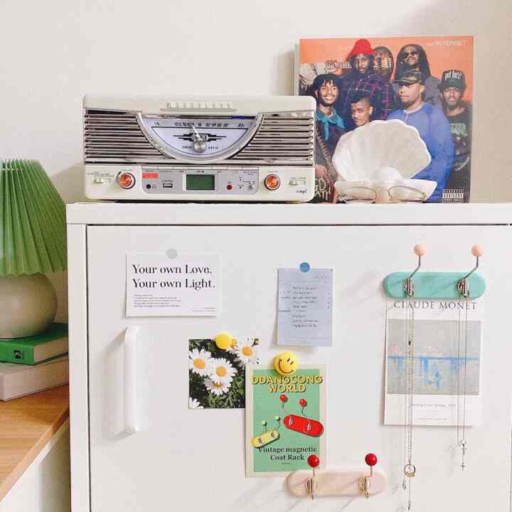 MKB キャビネット 縦型 2ドア 収納棚［6色］を使ったコーディネート 2