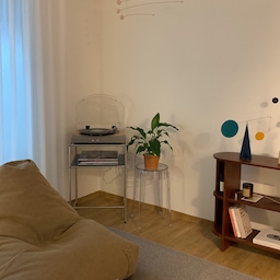 따땃하고 아늑한 다이닝룸 겸 거실🛋