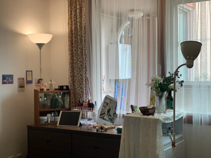 short form carousel card thumbnail