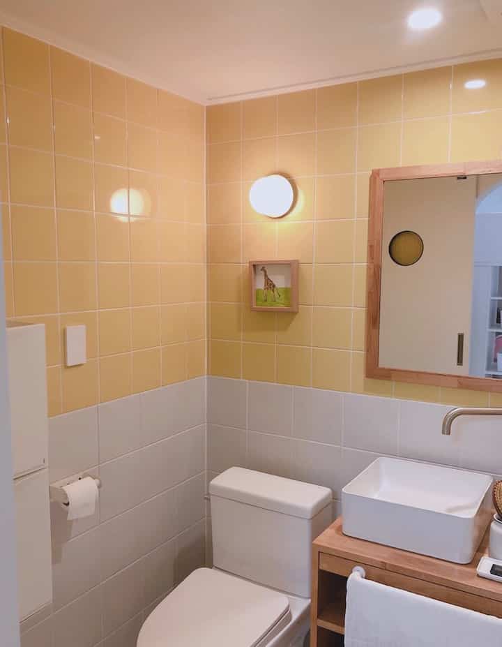 Tagged posts featuring TRONES Shoe/Storage Cabinet (2 colors) 1