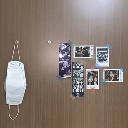 밋밋한 현관에 추억 한 스푼
