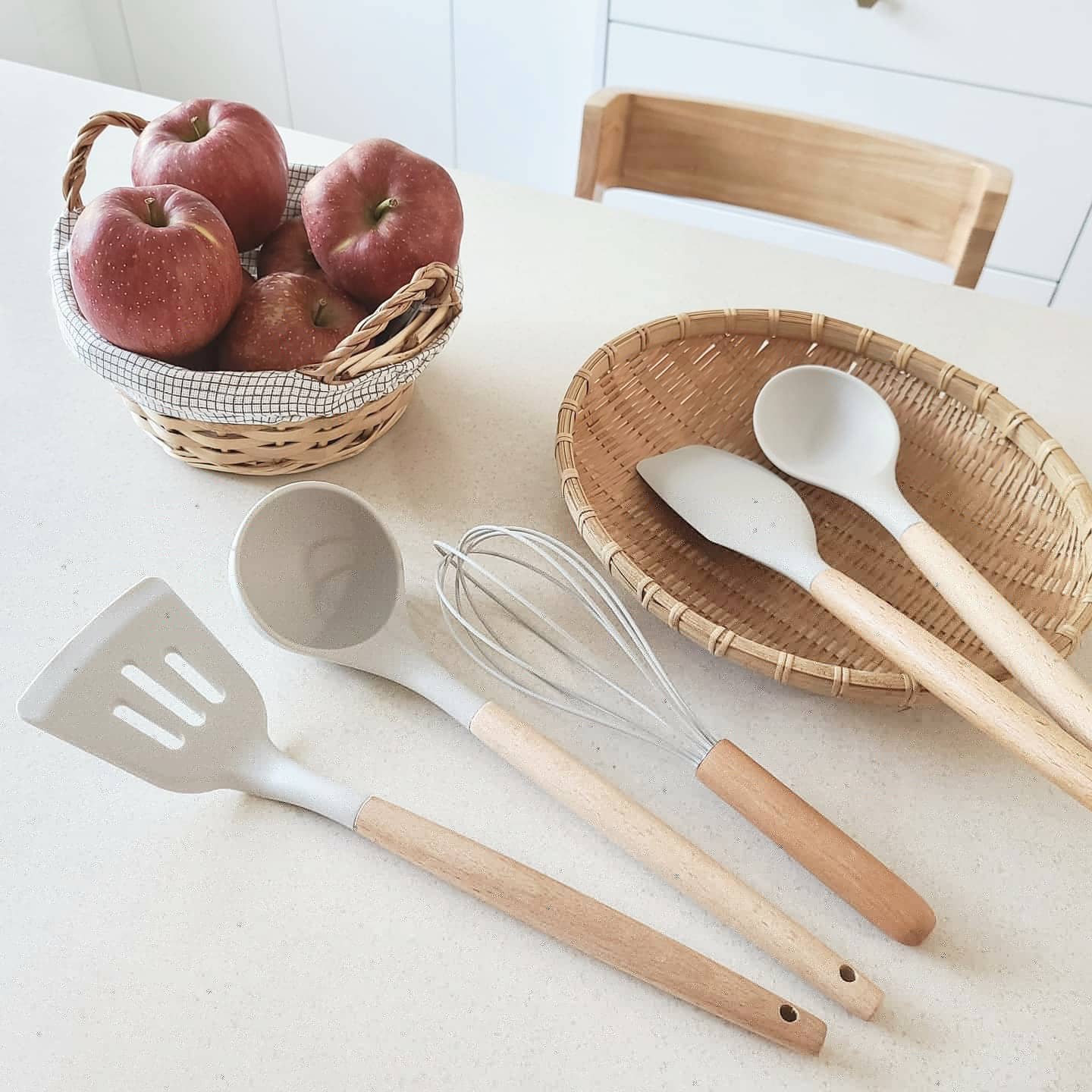 5-Piece Wood & Silicone Kitchen Utensil Set user photo