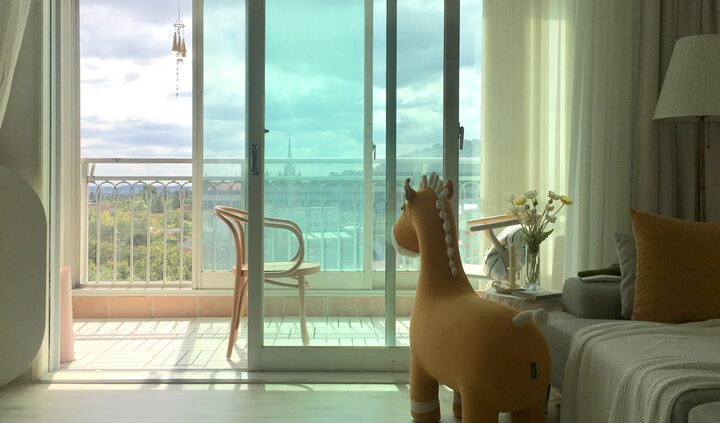 short form carousel card thumbnail