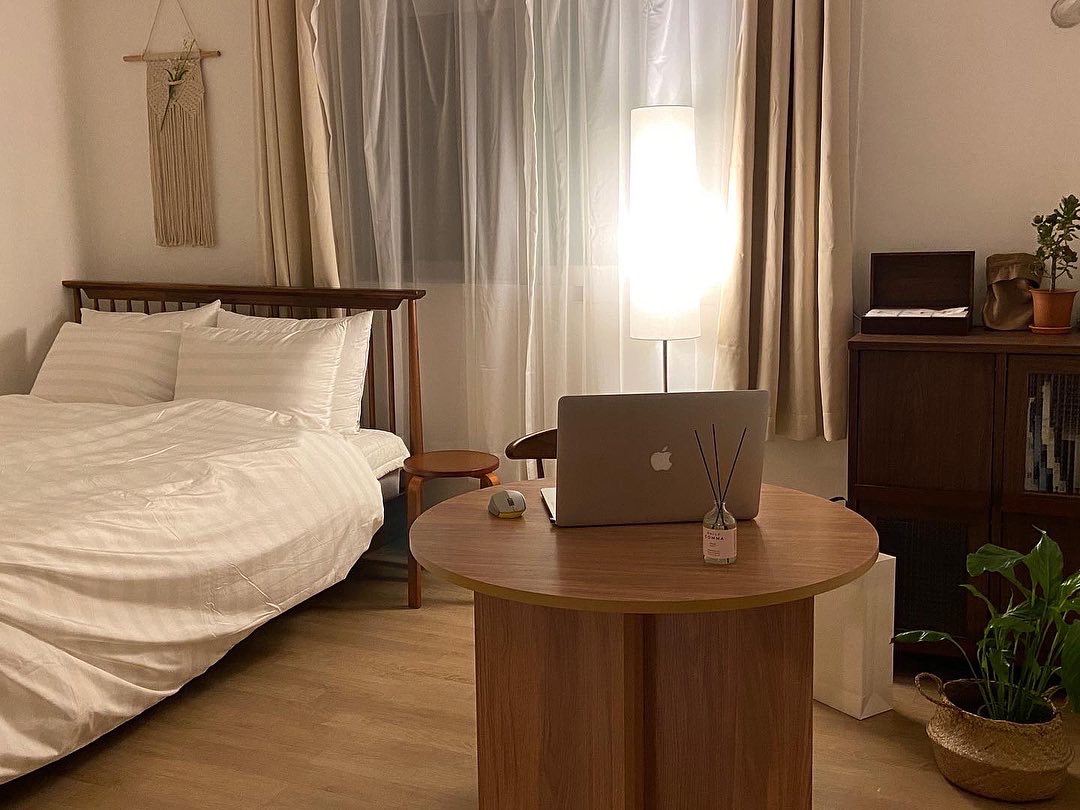 Small Round Dining Table user photo