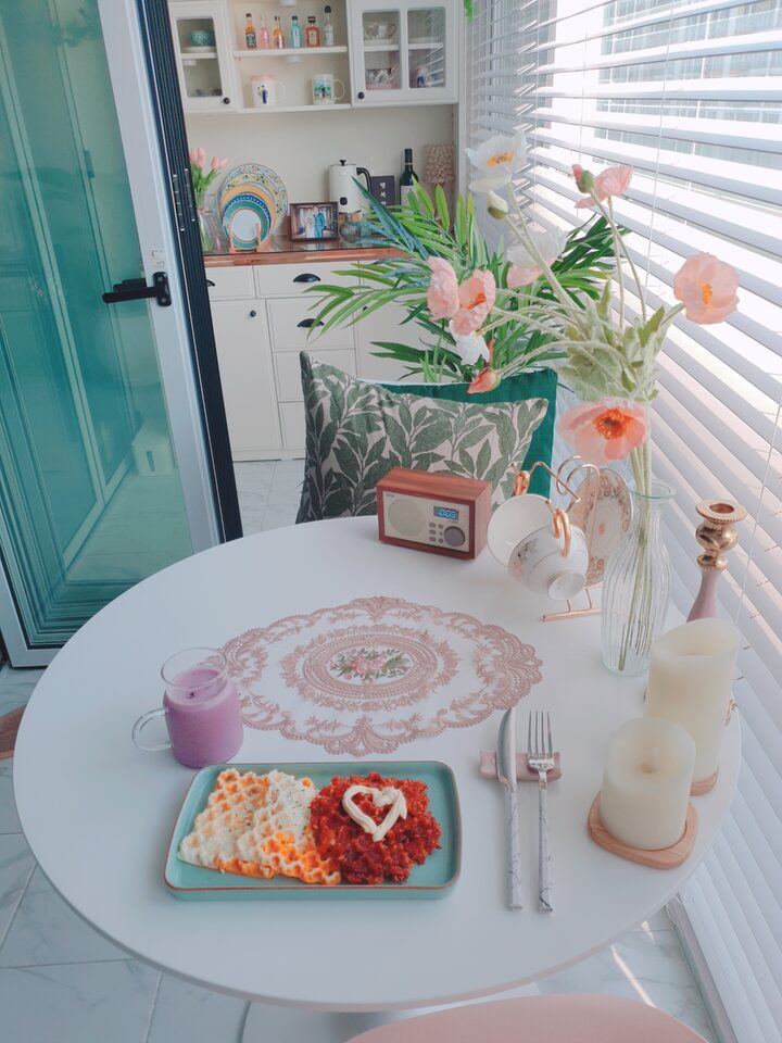 short form carousel card thumbnail