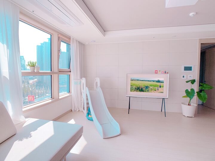 short form carousel card thumbnail