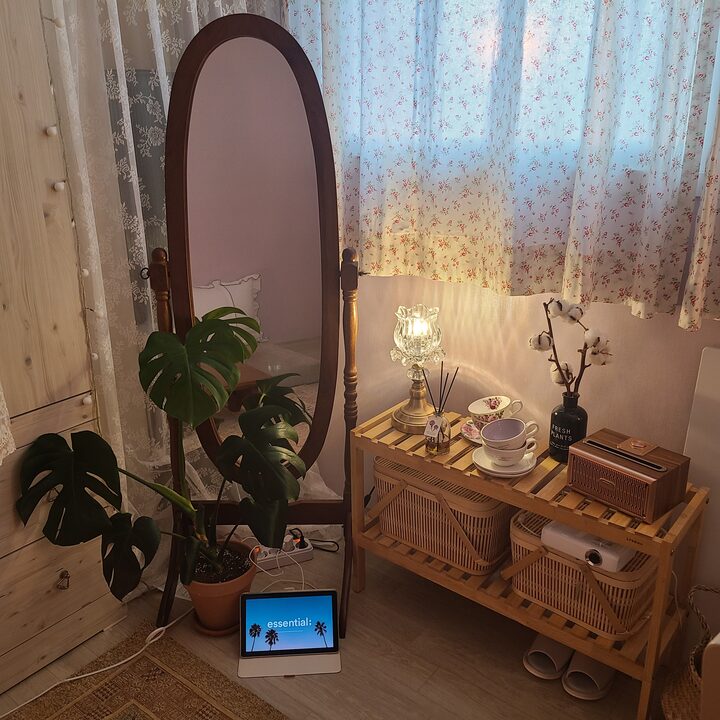 short form carousel card thumbnail