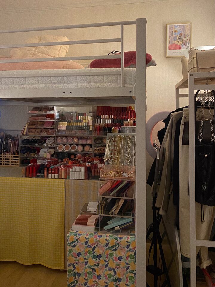 short form carousel card thumbnail