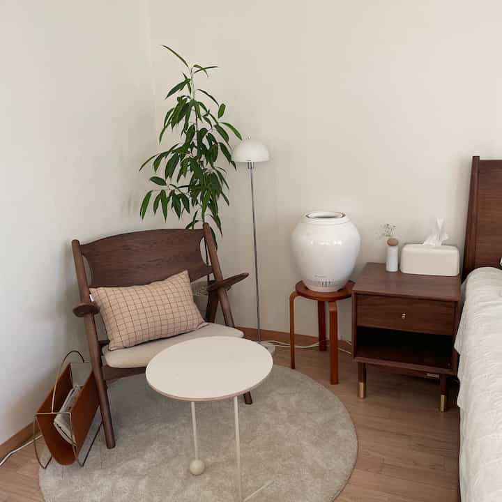 Tagged posts featuring Knitting Wood Lounge Chair 2